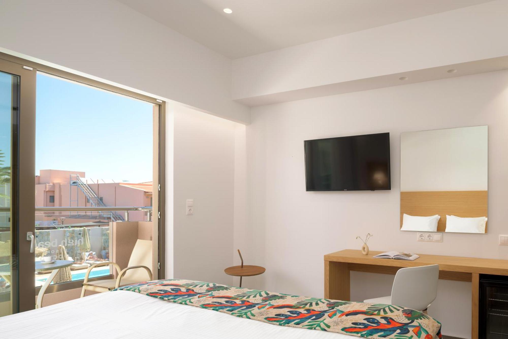 High Beach Resort Malia  Bagian luar foto